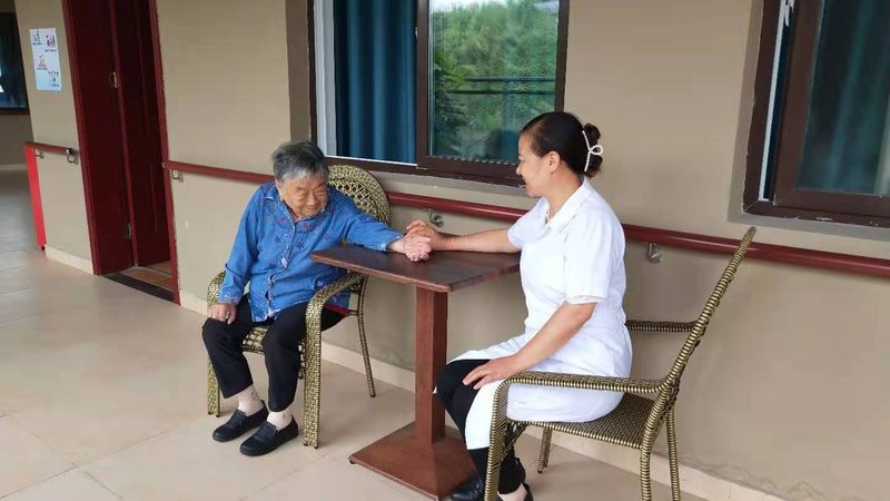 高端陪护服务定制，如何科学规划护理方案